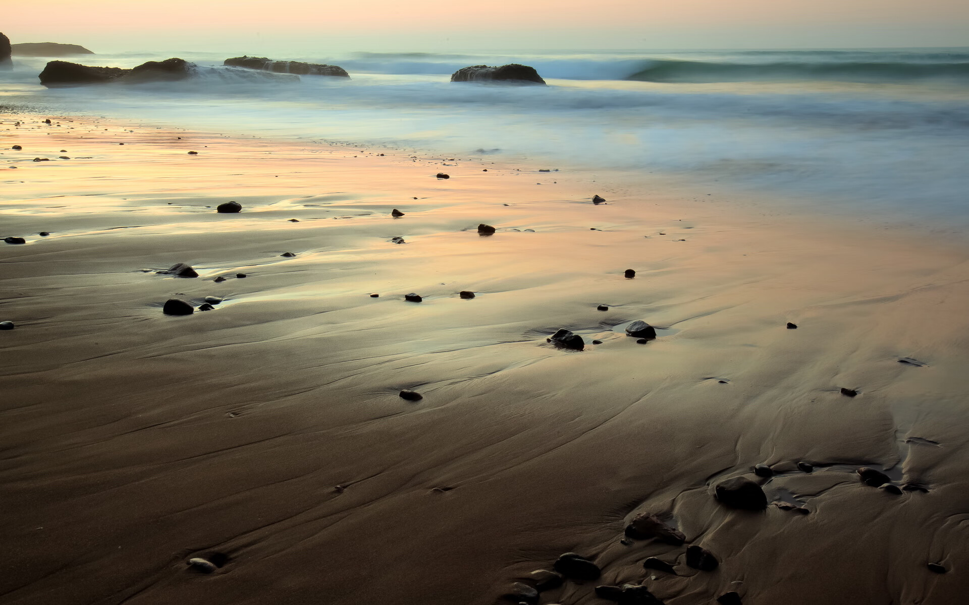 张雨霏挑战新泳姿目标提升出水效率，张雨霏游泳视频